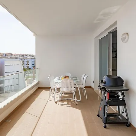 Lägenhet Marina View 8 With Pool By Homing Lagos
