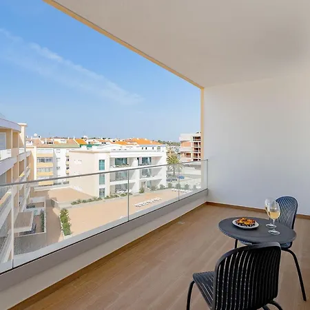 Lägenhet Marina View 8 With Pool By Homing Lagos